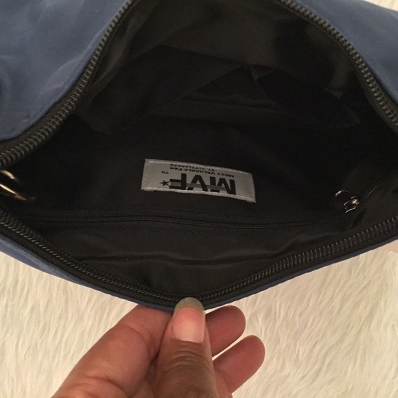 University of Michigan Logo hobo Handbag NWT - Picture 3 of 7